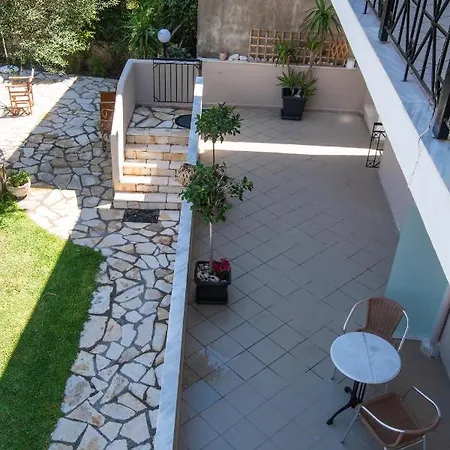 Spiros Sea View Herberg *