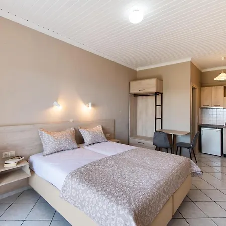 Spiros Sea View Πανδοχείο