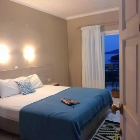 Πανδοχείο Spiros Sea View Νυδρί