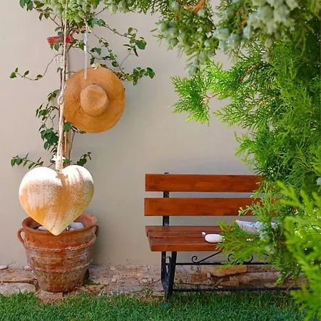 Spiros Sea View Inn Nydri (Lefkada)